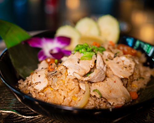 Som Dee Thai Kitchen & Bar by null