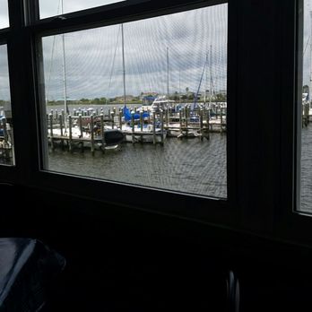 Phil's Marina Cafe - The harbor - Seafood Near Me - Slidell, Louisiana