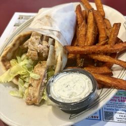 Hillsborough Star Diner - Chicken Souvlaki Sandwich