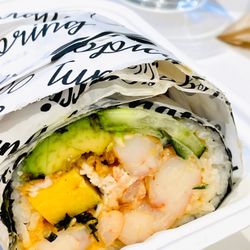 I'a Poke - Build your own sushi burrito