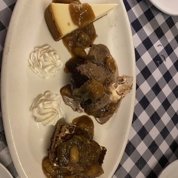Jacks Chophouse - Kitchen sink dessert - Steakhouses Near Me - Fredericksburg, Texas Jacks Chophouse - Kitchen sink dessert - Steakhouses Near Me - Fredericksburg, Texas