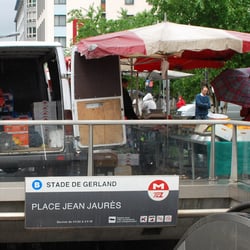 Marché Fourcade - Le nouveau marché Fourcade (Lyon 7e) est à la sortie du métro Jean Jaurès. Crédit photo : MtonMarché/ADPM