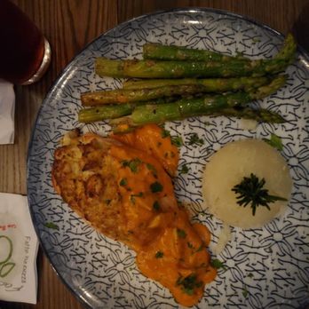 Facci Ristorante - Salmon with mashed potatoes and asparagus. - Italian Near Me - Laurel, Maryland