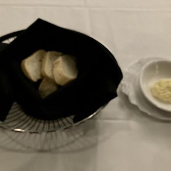 Frankie Rowland's - Salem - Fresh Bread with Butter - Steakhouses Near Me - Salem, Virginia Frankie Rowland's - Salem - Fresh Bread with Butter - Steakhouses Near Me - Salem, Virginia