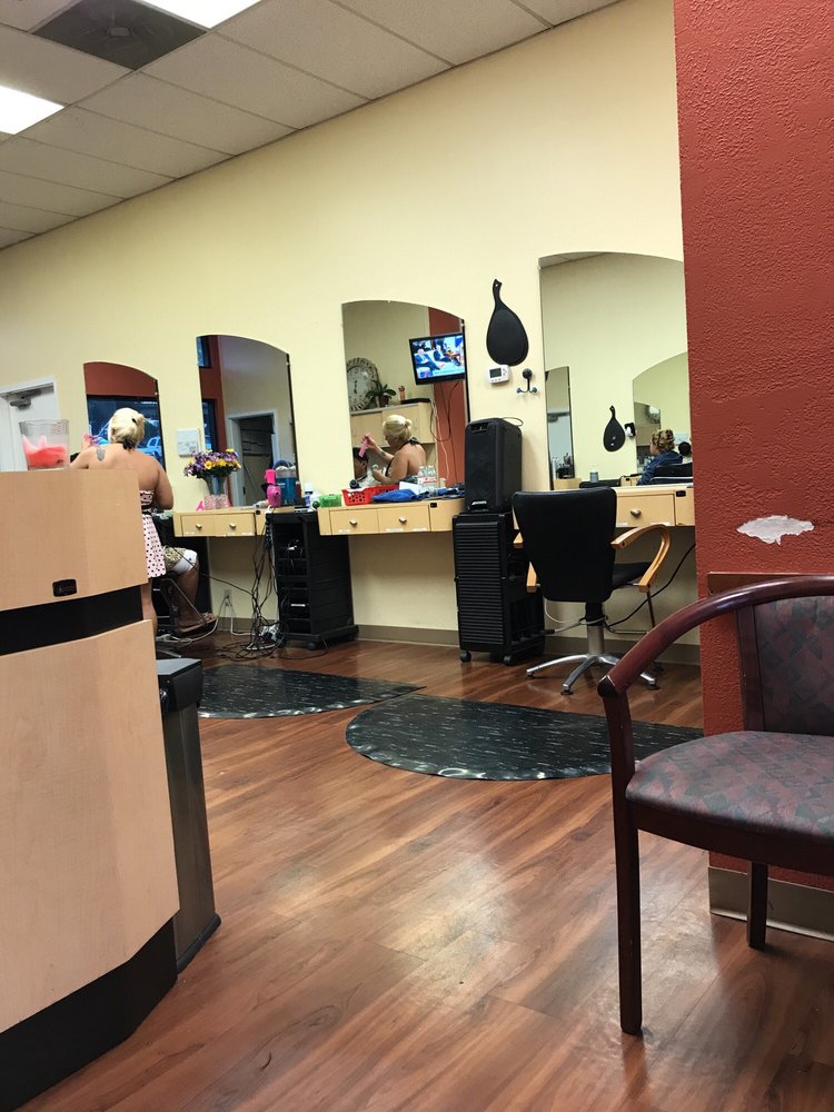 YOLA’S BEAUTY SALON Updated June 2024 13 Reviews 2995 Monument