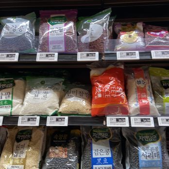 H Mart - Kaka’ako - Grocery Near Me - Honolulu, Hawaii