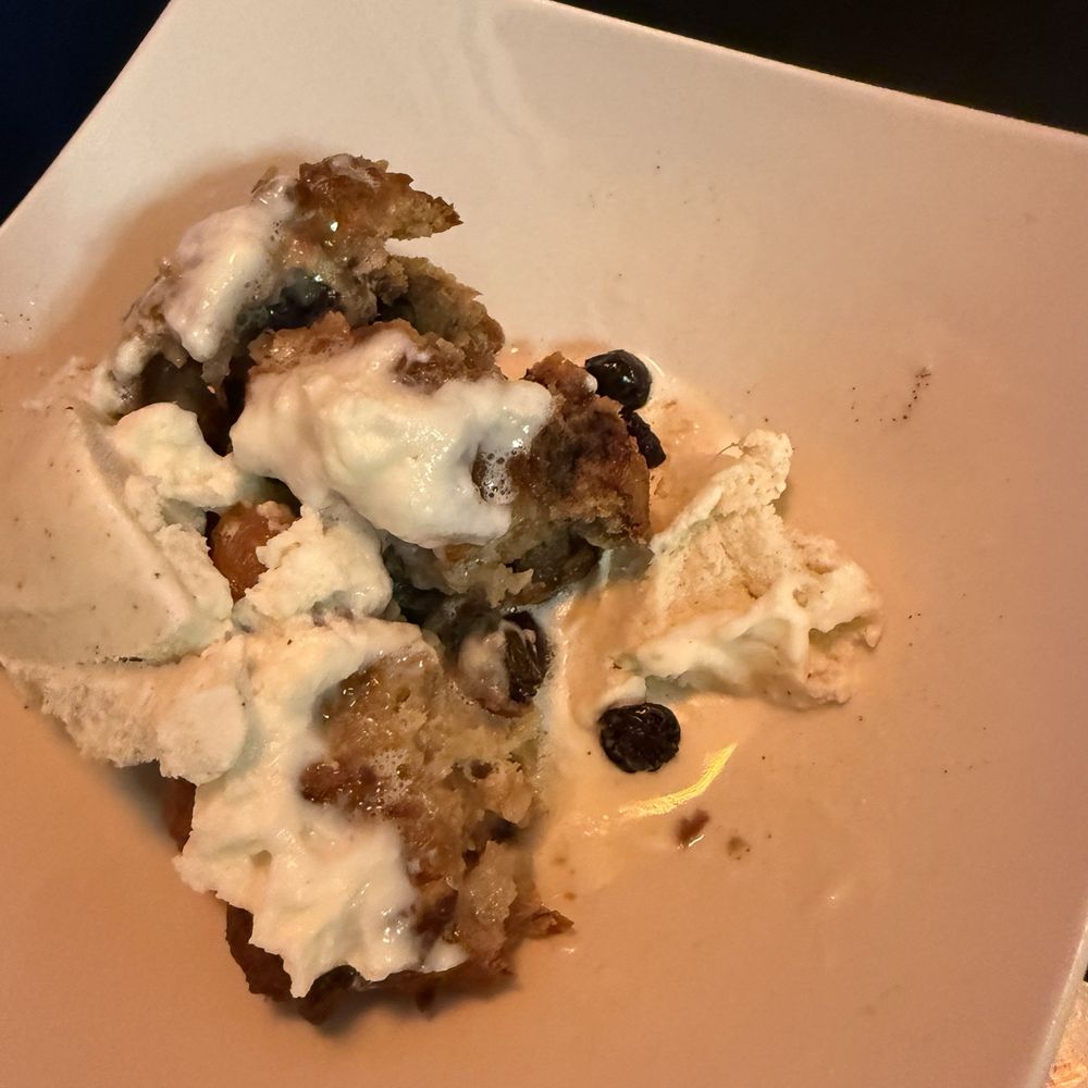Community Q BBQ - Blueberry Bread Pudding took this home and added vanilla bean ice cream 10/-10 - Barbeque Near Me - Decatur, Georgia