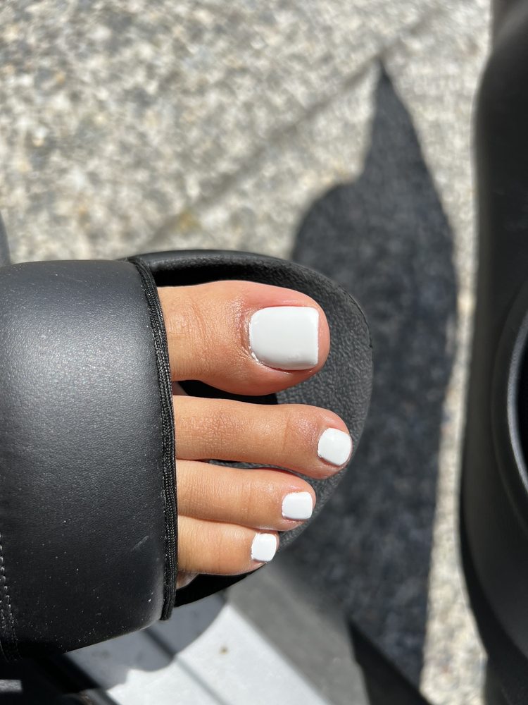 LILY NAILS Updated August 2024 24 Photos & 65 Reviews 4230 36th