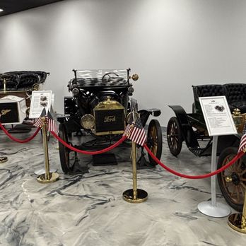 Martin Auto Museum & Event Center - Lineup of pre-war cars. - Museums Near Me - Glendale, Arizona