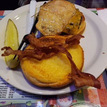 Huey's Southwind - Burgers Near Me - Memphis, Tennessee