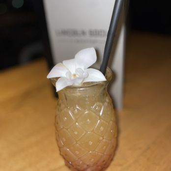 Lincoln Social Rooftop - TikTok famous drink - American Near Me - Columbus, Ohio