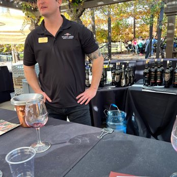 Wilson Creek Winery - Scot the best server - Wineries Near Me - Temecula, California Wilson Creek Winery - Scot the best server - Wineries Near Me - Temecula, California