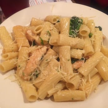 Il Pescatore - One of the day's specials - something with chicken, can't remember name - Italian Near Me - Orlando, Florida Il Pescatore - One of the day's specials - something with chicken, can't remember name - Italian Near Me - Orlando, Florida