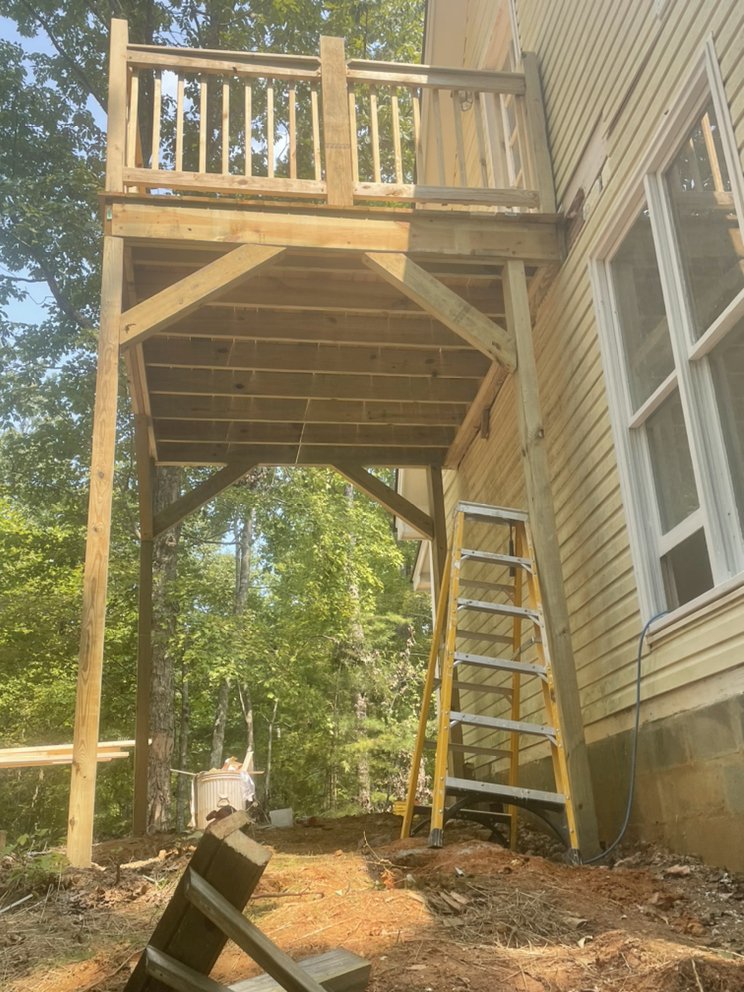 Slide of Cwilson Roofing