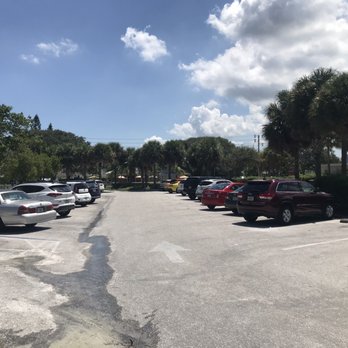 Indian Rocks Beach - Parking - Beaches Near Me - Indian Rocks Beach, Florida