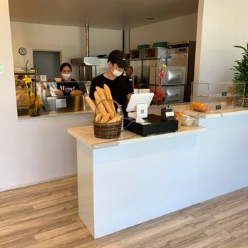 Le’s Banh Mi - Store - Cafes Near Me - Honolulu, Hawaii Le’s Banh Mi - Store - Cafes Near Me - Honolulu, Hawaii