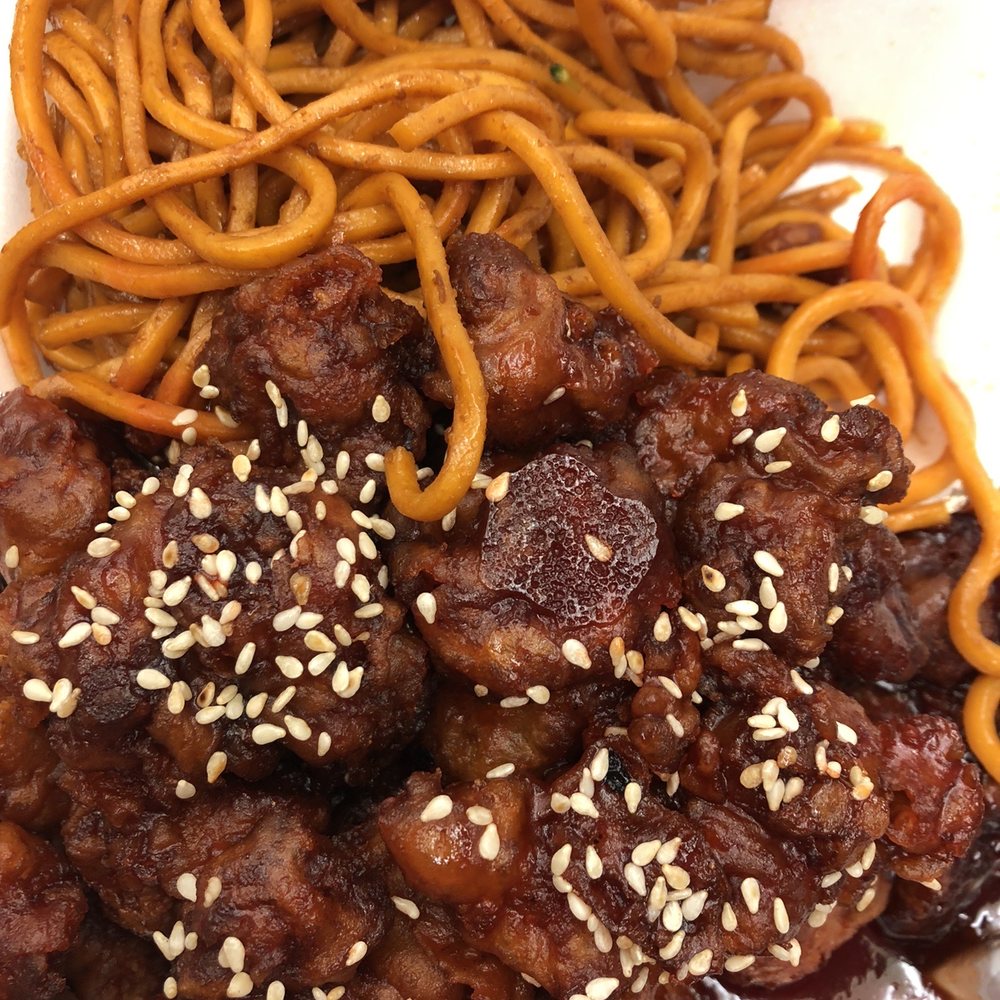 Golden Wok - Sesame Chicken - Chinese Near Me - Canyon Cntry, California