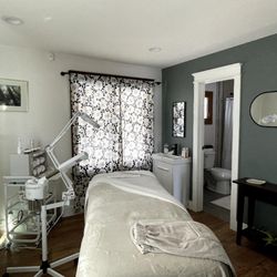 Creative Styles Salon