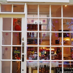 Marlborough Confectioners - Sweet Shop at Christmas full of gifts you won't find anywhere else.