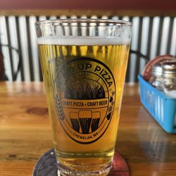 Fired Up Pizza - Yummy pineapple cider!