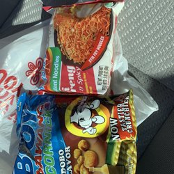 Crunchy soybean snack and mi goreng