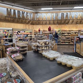 Sprouts Farmers Market - Bakery/dessert. - Grocery Near Me - Alhambra, California