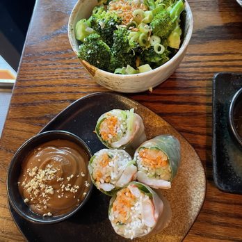 5ive Spice - Sauteed Broccoli and Summer Rolls - Vietnamese Near Me - New York, New York