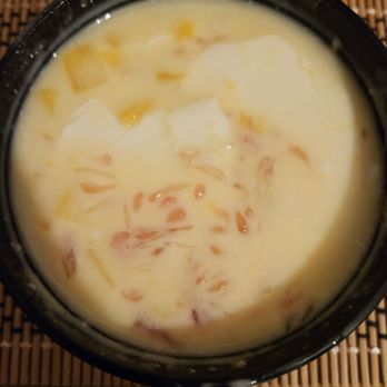 Phoenix Dessert - Pomelo mango sago with silken tofu - Bakeries Near Me - Alhambra, California