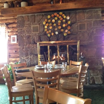 The Log Cabin 77 Photos 152 Reviews Italian 232 E Main