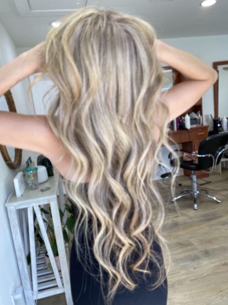 Hair by Karyn Logo