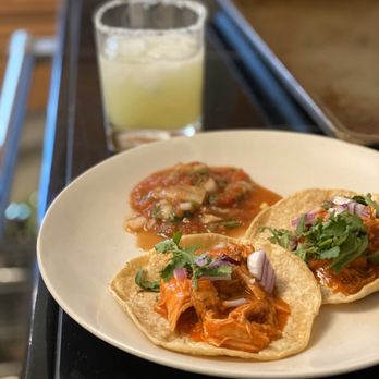 Cafe El Tapatio - Chicken tacos and margarita - Mexican Near Me - Glenview, Illinois
