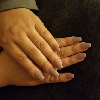 Kelly Nails & Spa - Eyelash Service Near Me - Rialto, California