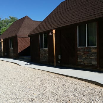 Bryce Pioneer Village - Hotels Near Me - Tropic, Utah