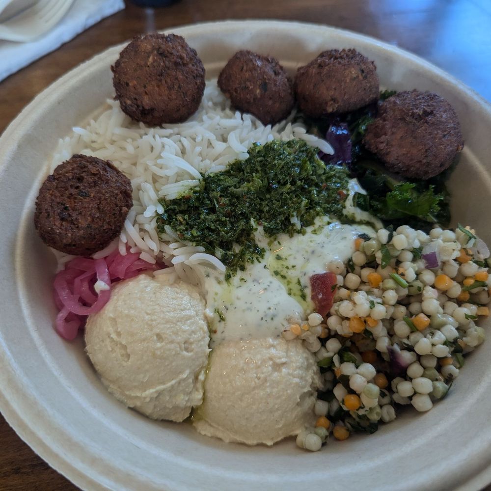 Santorini bowl with falafel Santorini bowl with falafel
