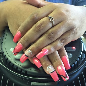 Anh's Nails & Spa - Love my nails! - Nail Salons Near Me - Long Beach, California