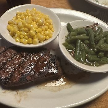 Texas Roadhouse - 8 Oz sirloin with corn and green beans - Steakhouses Near Me - Greeley, Colorado