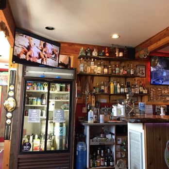 Crabby's Bar & Grill - Dancing Crab television - Seafood Near Me - Winchester Bay, Oregon Crabby's Bar & Grill - Dancing Crab television - Seafood Near Me - Winchester Bay, Oregon