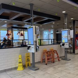 McDonald's - Lobby