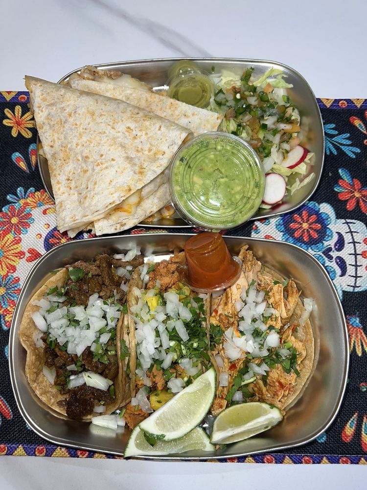 Food from Tacos Express