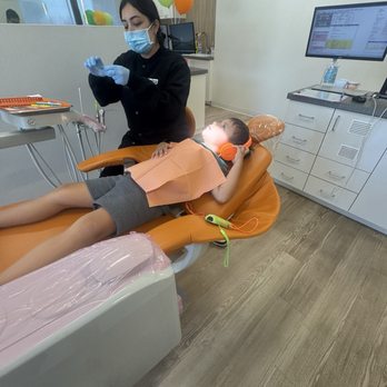 Little Grins Pediatric Dentistry - Pediatric Dentists Near Me - Glendora, California