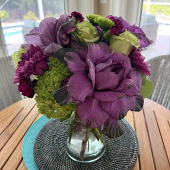Casa De Las Rosas - Cabbage roses in birthday bouquet. - Florists Near Me - Naples, Florida Casa De Las Rosas - Cabbage roses in birthday bouquet. - Florists Near Me - Naples, Florida