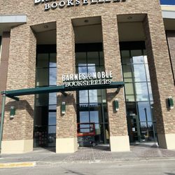 Barnes & Noble Booksellers