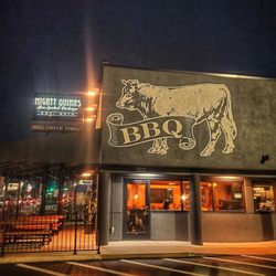 Mighty Quinn's Barbeque - Outside