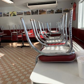 Oasis Diner - Thanks to the "virus" there's no eating inside - Diners Near Me - Plainfield, Indiana Oasis Diner - Thanks to the "virus" there's no eating inside - Diners Near Me - Plainfield, Indiana