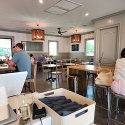 The Heyday - Inside dining