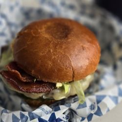 Tillamook Market - Cheeseburger with bacon