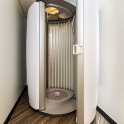 Retro Fitness - Tanning Both