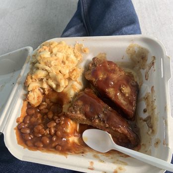 Drew’s Barbecue - Ribs, baked beans, Mac and cheese - Barbeque Near Me - San Francisco, California