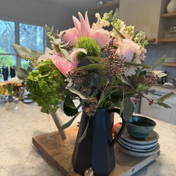 Spring Flowers and Gifts - Florists Near Me - Sonoma, California