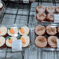Costco - Mini Carrot + Snickerdoodle Cakes
